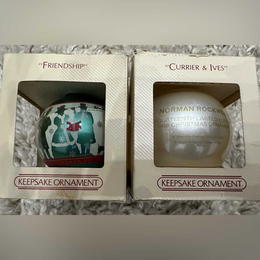Vintage 1984 Hallmark Keepsake Glass Christmas Ornament Set - Multicolor - Picture 2 of 9